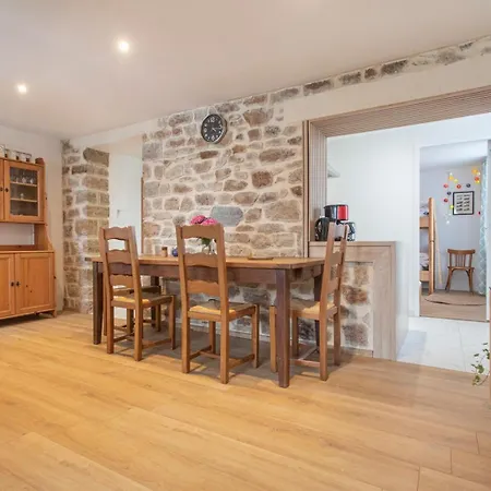Bed & Breakfast La Bellevue - *