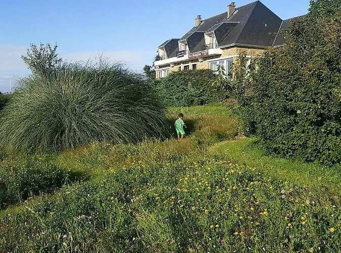 La Bellevue - Couette-café 3*